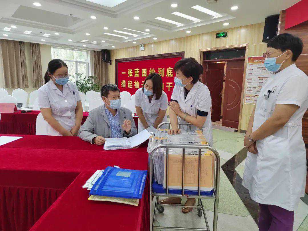 赤峰市妇产医院顺利通过“第三代试管婴儿”技术正式运行评审